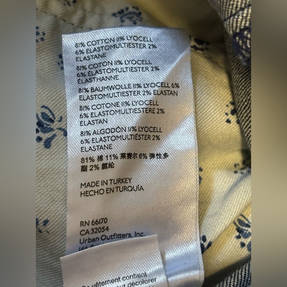 NWT Anthropologie Pilcro Split Seam Denim Jeans Overalls Size 28 P BRAND NEW - Picture 15 of 16